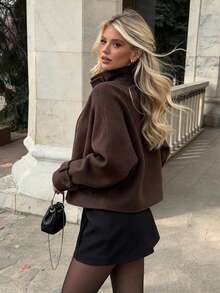 女款優雅棕色立領大衣，翻領設計，適合日常外出、通勤與辦公穿著，秋冬款 - 咖啡棕 - 查看 4
