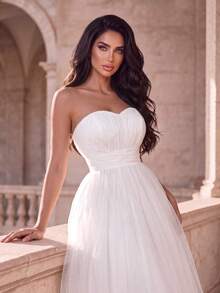 Faeriesty Style ​​​Exquisite Strapless A-Line Bridal Gown For Ladies: Timeless Elegance Perfect For Formal Weddings, Church Ceremonies, Luxury Banquets - White - View 3