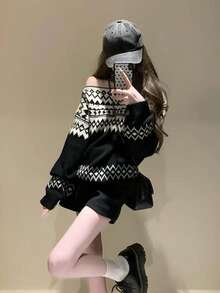 Sweater Rajut Jacquard Blok Warna Gaya Klasik Bahan Kasa Lembut Potongan Acak - Hitam - View 3