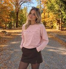 1pc Women's Round Neck Long Sleeve Sweatshirt, Pink Washed Letter Print Loose Pullover, Soft Warm Comfortable Fabric, Suitable For Autumn Travel And Weekend Vacation Wear - Pink - View 3