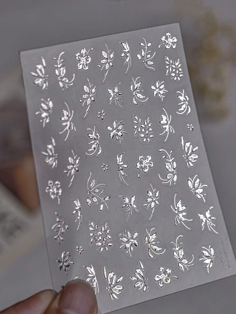 1片 5D 浮雕銀色花瓣美甲貼紙,優雅葉片飾美甲貼紙 - 彩色 - 查看 1