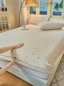 3-Piece Cute Rabbit Ditsy Floral Bedding Set, Soft & Breathable Mattress Protector, All-Season Bedroom Decor Bedding, Includes 1 Fitted Sheet & 2 Pillowcases, Suitable For Dorm, Bedroom, Home, Multiple Sizes Available, Machine Washable - Multicolor - View 8