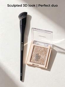 GUOXIAONIU Teardrop-Shaped Highlight Brush, High-Resilience Fiber, Precise Face Fit, Highlight & Conceal In One, Sculpted 3D Bone-Structure Look, Beginner-Friendly - #A210 - View 4