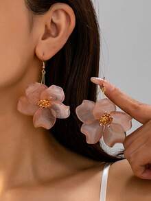 1 Pair Gentle Misty Pink Large Flower Earrings French Vintage Matte Petal Vacation Fairy Style - Pink - View 1