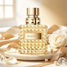 Valentino Perfume - Woody & Earthy - View 4
