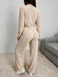 Conjunto pants para mujer de 2 piezas, sudadera y pantalón deportivo de cintura alta, outfit casual cómodo para gym, fitness, entrenamiento, viaje, otoño e invierno, estilo urbano y moderno. - Beis - Ver 3