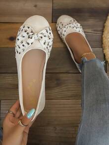 Women's French Vintage Floral Bow Ballet Flats, Round Toe Soft Sole Slip-On Commuter Casual Flat Shoes - Chantilly - View 6