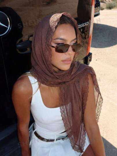 1pc 110x110cm Elegant Lace Trim Solid Color Multi-Functional Women's Scarf, Luxurious And Exquisite Style Suitable For Various Occasions. Suitable For All Seasons, Can Be Used As Headscarf, Shawl, Sun Protection Scarf Or Bag Decoration Strap. Suitable For Work, Date, Vacation, Casual Gathering. Can Be Paired With Shirts, Dresses, Suits To Show Gentle And Elegant Elegant. A Fashionable And Casual Summer Accessory.