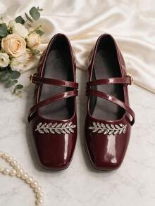 Black Glossy Patent Leather Texture With High-End Feel, Exquisite Sparkling Rhinestone Wheat Ear & Leaf Design On Toe; Square Toe For Comfortable Fit; Double Cross Strap Buckle For Secure Fit And Adjustable Heel Support; Soft Flat Sole, Lightweight And Comfortable, Easy To Wear For Long Walks, Versatile For Commuting And Parties - Burgundy - View 5