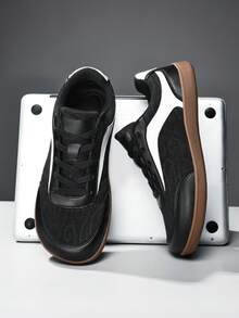 Men's Retro Casual Skateboard Shoes, Wide Toe, Lace-Up Design, Microfiber Leather And Mesh Upper, Anti-Slip Rubber Sole, Daily Walking And Sports Shoes - Black - View 2
