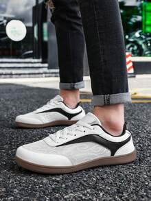 Men's Wide Toe Lace-Up Skateboard Sneakers, Microfiber Leather & Mesh Patchwork Upper, Oxford Sole Retro Casual Skate Shoes - Black and White - View 9