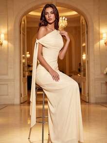 Summer Asymmetric One-Shoulder Fitted Waist Twisted Design Evening Gown, Suitable For Vacation And Date - Yellow - View 4