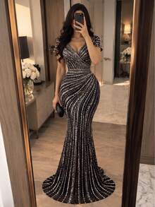 Faeriesty Luxury Glamorous V-Neck Shell Decor Mermaid Evening Gown, 3D Tailored Design, Train Design, Black, Suitable For Autumn Wedding Party - Black - View 2