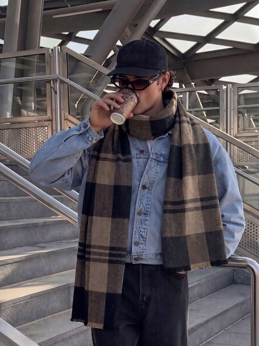 1PC Men's Plaid Warm Scarf, Fashionable And Versatile, Suitable For Autumn/Winter Home Office, Indoor Cold Protection, Holiday Celebrations, Outdoor Commuting - Khaki - View 1