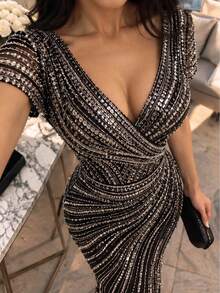 Faeriesty Luxury Glamorous V-Neck Shell Decor Mermaid Evening Gown, 3D Tailored Design, Train Design, Black, Suitable For Autumn Wedding Party - Black - View 8