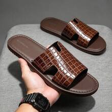 Men's Brown Vintage Crocodile Embossed Toe-Cap Sandals, Textured Wide Strap Flat Soft Sole, Daily Commute Home Leisure Slippers, Spring Summer Versatile One-Strap Slides - Brown - View 1