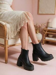 Women Ankle Boots & Booties - Black - View 3