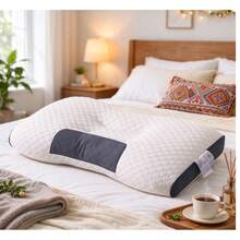 Almohada ajustable de altura ideal para quienes duermen de lado.Cuenta con una textura suave similar al plumón, su superficie blanca, grande y esponjosa brinda una sensación muy cómoda.Se adapta a distintas posturas: dormir de lado, de espalda o de estómago.Puedes modificar su altura según tus necesidades para - Multicolor - Ver 2