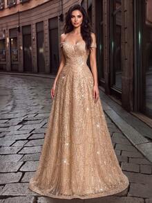 Elegant Off-Shoulder Long Gown, Exquisite Beaded Embroidery, Slim Fit Tailoring To Highlight Figure, Suitable For Formal Dinners, Weddings - Champagne - View 5