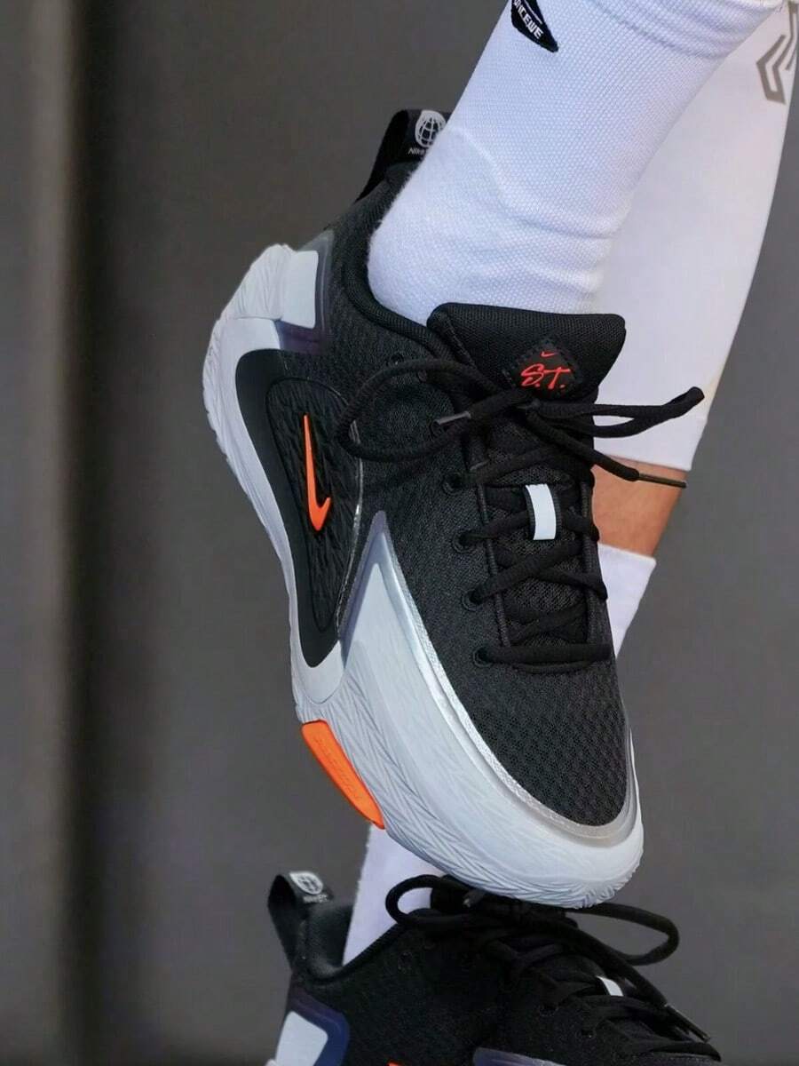Nike S.T. GLOW EP Versatile Comfortable Fit Performance Non-Slip Durable Low-Top Basketball Shoes Men's Black/Grey - Black and Gray - View 1