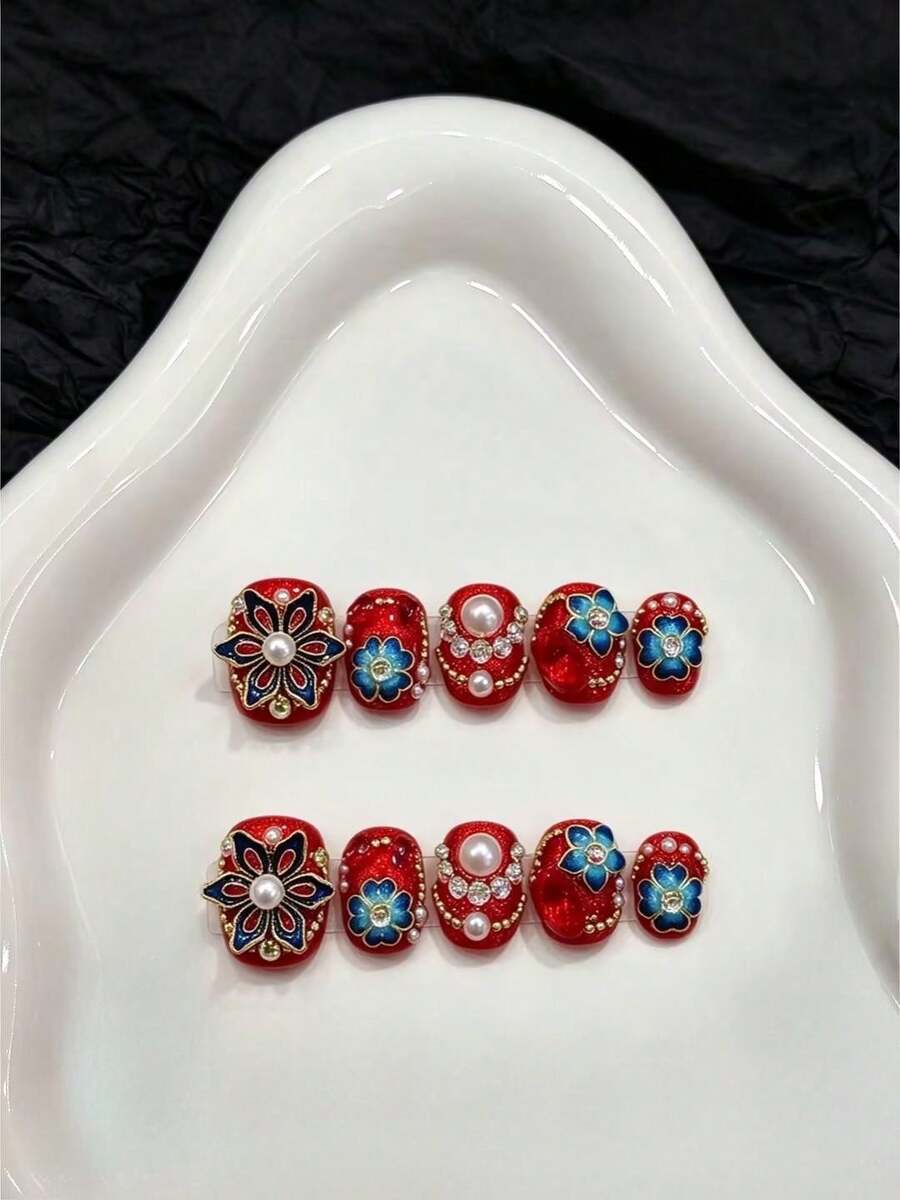 10片短圓形手工穿戴甲，適合派對與日常佩戴，秋冬款紅色貓眼甲，琺瑯花朵珍珠水鑽假指甲，節慶新娘手工假指甲，適合女孩與女性的節日派對與日常佩戴
