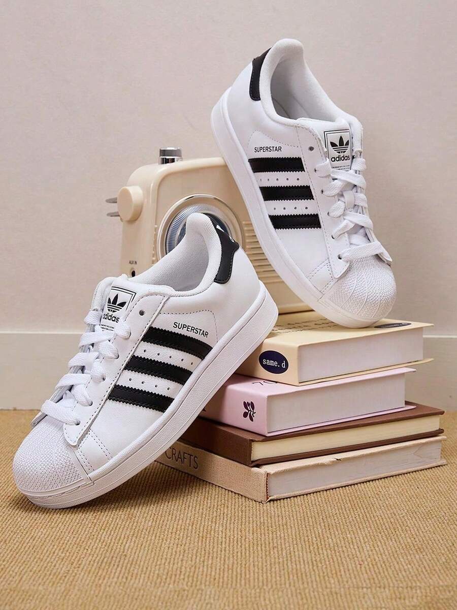 Adidas Originals SUPERSTAR II 经典贝壳头休闲运动鞋，男女款，低帮硫化鞋，2026 新款，IH8659