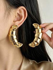 1 Pair Exaggerated Geometric Exquisite Versatile Women's Earrings Studs - Yellow Gold - View 1