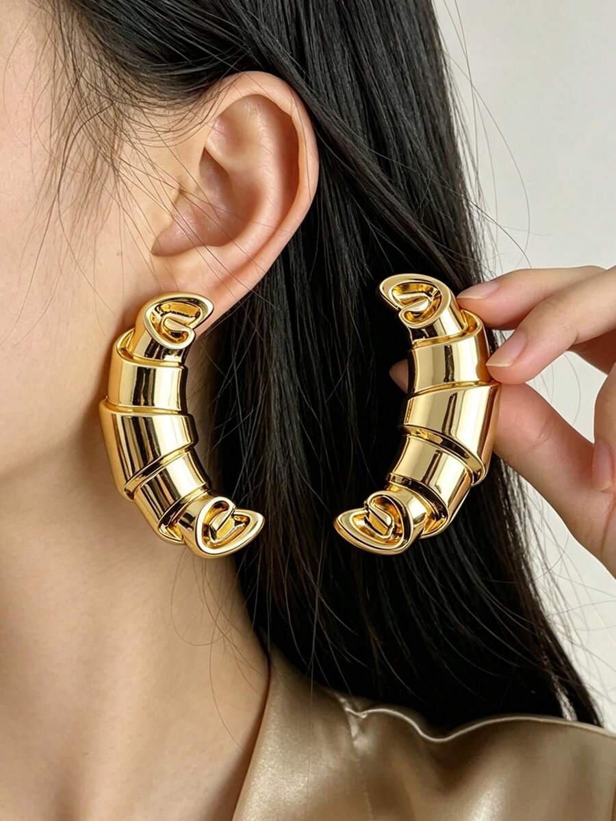 1 Pair Exaggerated Geometric Exquisite Versatile Women's Earrings Studs - Yellow Gold - View 1
