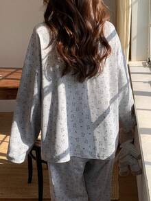2pcs Women's Pajama Set, Cute Bear Print Cardigan Round Neck Fashion Long Sleeve Long Pants, Comfortable For Home Wear - Grey - View 10