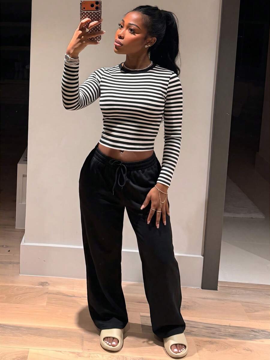 LovelyWholesale Women's Casual Round Neck Long Sleeve Striped Print Top With Drawstring Straight Leg Pants 2 Pieces Set Autumn Outfit - Black - View 1