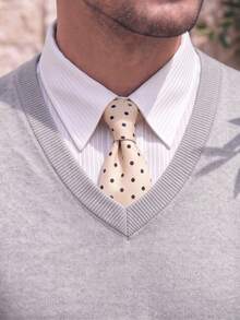 ALTZTAR Men's Solid Color V-Neck Casual Versatile Knit Vest - Grey - View 3