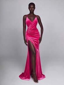 Romantic Hot Pink Velvet Spaghetti Strap Fitted Maxi Dress With Thigh Slit, Zipper And Pleated Details, Suitable For Formal Occasions - Hot Pink - View 5