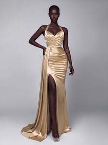 Elegant Halter Neck Pleated Maxi Dress With High Slit, Draped Fishtail Silhouette And Train, Suitable For Photography, Beach Vacation, Resort, Evening Party - Champagne - View 4
