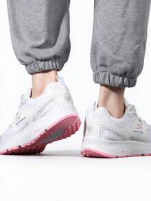 Skechers 女士GO RUN 透氣網布緩震耐磨防滑跑步鞋 - 白粉紅色 - 查看 5