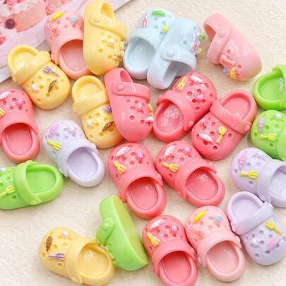 10/30/50pcs Cartoon Cute Creative Realistic Resin Colorful Mini Slippers Resin Charms Accessories, Flat Bottom, No Hole, Suitable For Decoration, Handmade DIY Jewelry Supplies - Phone Case Decoration, Hair Clip Decoration, Random Mix