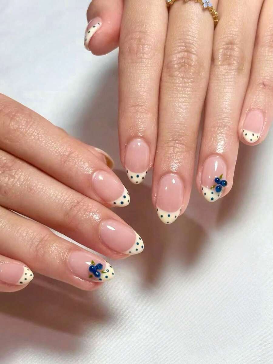 30片短杏仁形波點美甲貼片,藍莓色系簡約法式美甲假指甲套組,含1片雙面背膠與1個美甲搓條,波點美甲讓指尖亮眼吸睛,適合派對、跳舞與日常使用,秋冬美甲 - 彩色 - 查看 1