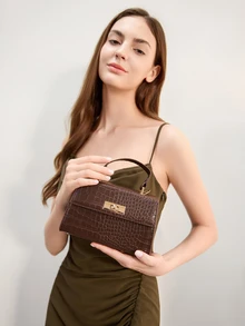 Clariva 迷你方形包，优雅咖啡棕色，扭扣设计，鳄鱼纹压花PU材质，动物纹印花女士包，圣诞礼物 - 咖啡棕 - 查看 3