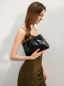 Neue Mode Frühling/Sommer einfarbige Clutch Tasche, geraffter Wolken-Beutel, lässige Umschlagtasche, Kosmetiktasche, Reisezubehörtasche, Futterbeutel, Kulturtasche, Aufbewahrungstasche, perfekt passend zu Abendkleidern für Frauen, Abschlussball-Accessoires, Pailletten-Kleid Frauen, glitzerndes Kleid, elegante Kleider für Frauen, elegante Abschlussball-Tasche, modische Clutch-Taschen für Weihnachtsgeschenke der Frau im Winter