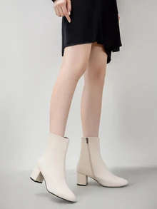 完美搭配女士冬季服装，法式优雅高跟踝靴，皮革鞋面，粗跟设计，2024秋冬新款时尚工装靴，圣诞节冬季礼物之选。