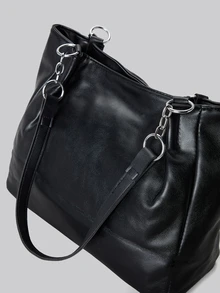 DareSee 极简链条单肩托特包，适合青少年、女性、大学生、职场新人及白领，是通勤、商务休闲的理想之选。这款大容量包包容量大，适合青少年、女性、大学生、上班族、商务人士、通勤族、户外旅行、郊游等各种场合。这款日式包包风格优雅，是日常优雅和特殊场合的完美之选，也是冬季音乐节的理想礼物。 - 黑色 - 查看 5