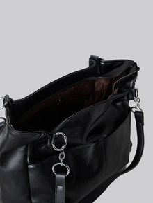 DareSee 极简链条单肩托特包，适合青少年、女性、大学生、职场新人及白领，是通勤、商务休闲的理想之选。这款大容量包包容量大，适合青少年、女性、大学生、上班族、商务人士、通勤族、户外旅行、郊游等各种场合。这款日式包包风格优雅，是日常优雅和特殊场合的完美之选，也是冬季音乐节的理想礼物。 - 黑色 - 查看 7