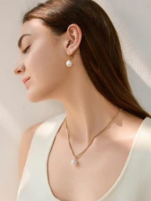 Juego de 3 piezas de collar y aretes de perlas falsas simples, adecuado para uso diario, festivales y fiestas de las mujeres. Regalo de Navidad y invierno - Amarillo Oro - Ver 2
