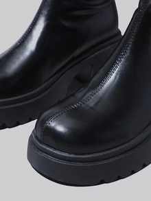 DareSee 搭配秋季服装，毛衣是完美之选；这款黑色高筒骑马靴简约时尚，适合秋冬季节，也是冬季礼物和音乐节的理想之选。 - 黑色 - 查看 8