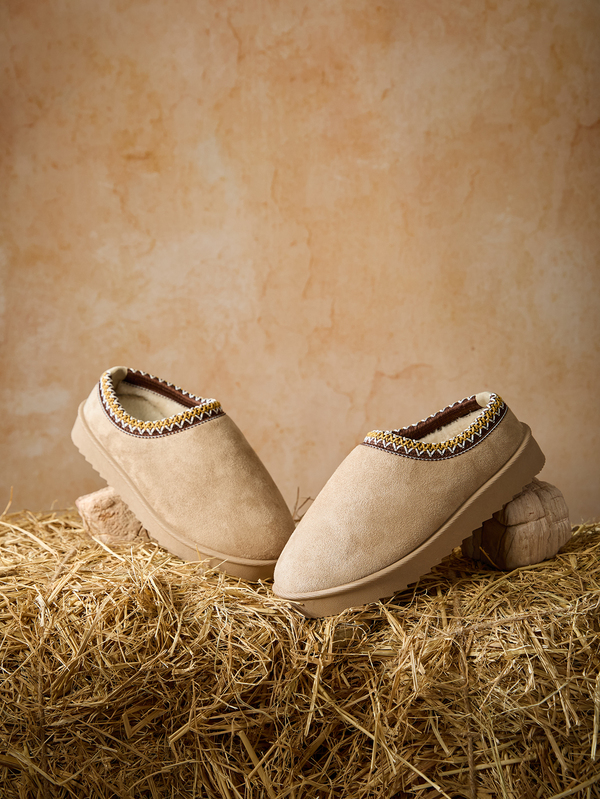 Tropiscape 宽版女靴，保暖套脚休闲户外时尚百搭冬季鞋款，万圣节适用