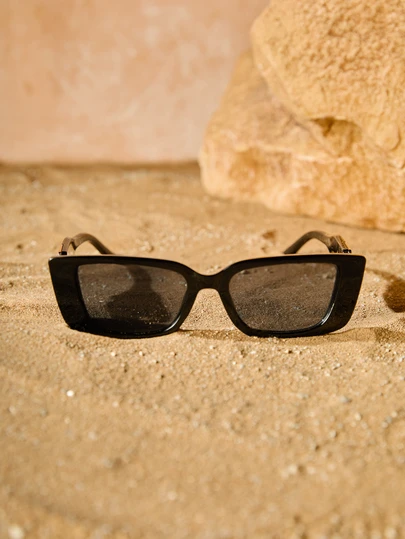 Tropiscape 一副小巧的猫眼黑色时尚眼镜，适合户外佩戴，优雅百搭，秋季圣诞节冬季圣诞礼物