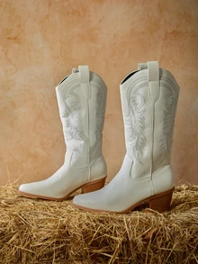 Tropiscape Botas altas de tacón grueso de moda para fiesta con punta puntiaguda y bordado para mujer, ideales para uso en exteriores en Navidad, invierno y como regalo de Navidad - Blanco - Ver 5