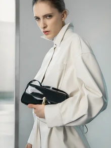 CHICVUE Women's Vintage Faux Oiled Leather Flap Decor One Shoulder Underarm Bag, Suitable For Dating, Outing, PartySuitable For Shopping, Wallet, Shopping, Young Women, College Students, Newcomers, White-Collar Workers. Very Suitable For Office, College, Work, Business, Commuting, Outdoor Activities, Travel And Outings Winter Gifts - Black - View 4