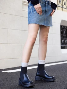 Hatastic Damen Mode Stiefel, perfekt zum Kombinieren mit Jeans, ideales Weihnachtsgeschenk - Schwarz - Übersicht 4