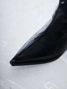 CHICVUE 2024秋冬尖头复古短靴，韩版，方跟踝靴，粗跟，修身靴，小众设计，高跟靴，时尚百搭圣诞礼物