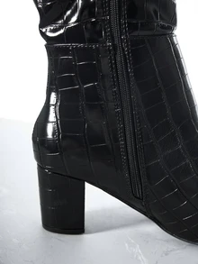 CHICVUE 女士鳄鱼纹侧拉链粗跟靴，时尚户外靴，搭配连衣裙，圣诞礼物之选 - 黑色 - 查看 5